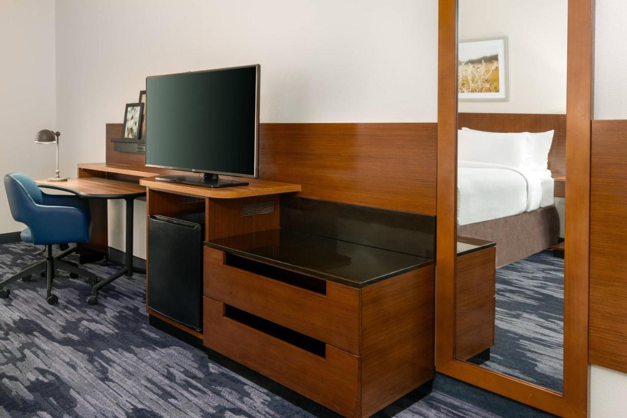 Fairfield Inn And Suites By Marriott Κλιαργουότερ Εξωτερικό φωτογραφία